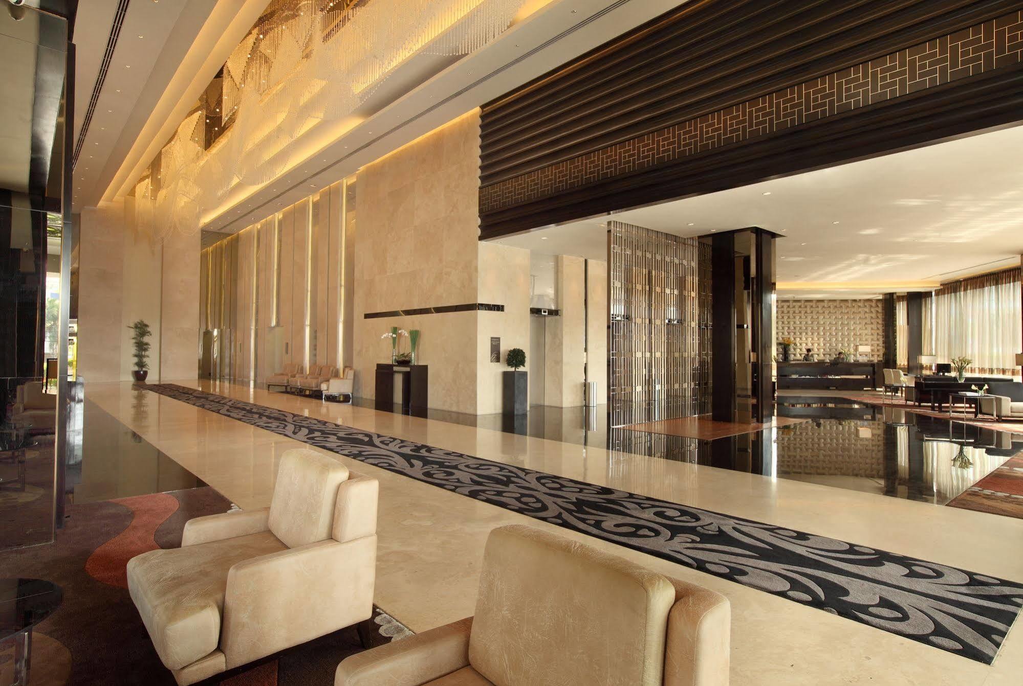 Po Hotel Semarang Exterior photo